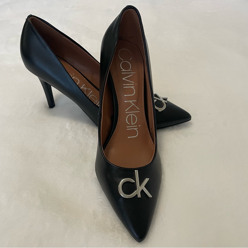 Calvin Klein Greata Pumps